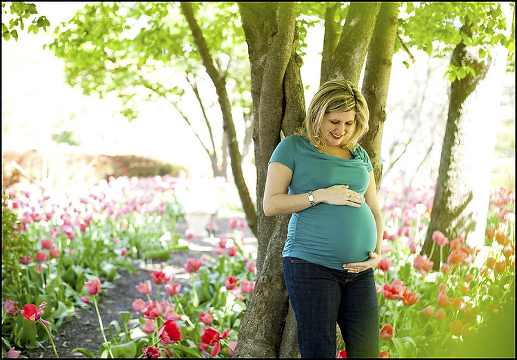 photo6.jpeg woman maternity shoot