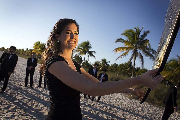 photo9.jpeg woman holding reflector