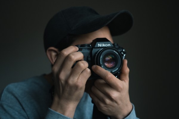 Manual Focus in Photography: The Ultimate Guide