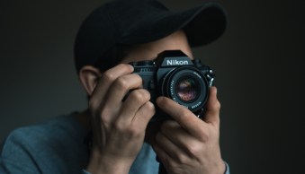 Manual Focus in Photography: The Ultimate Guide